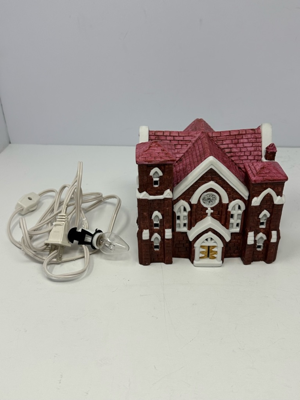 Vintage 1989 Yuletide Ceramic Light Up Cathedral Christmas Village
